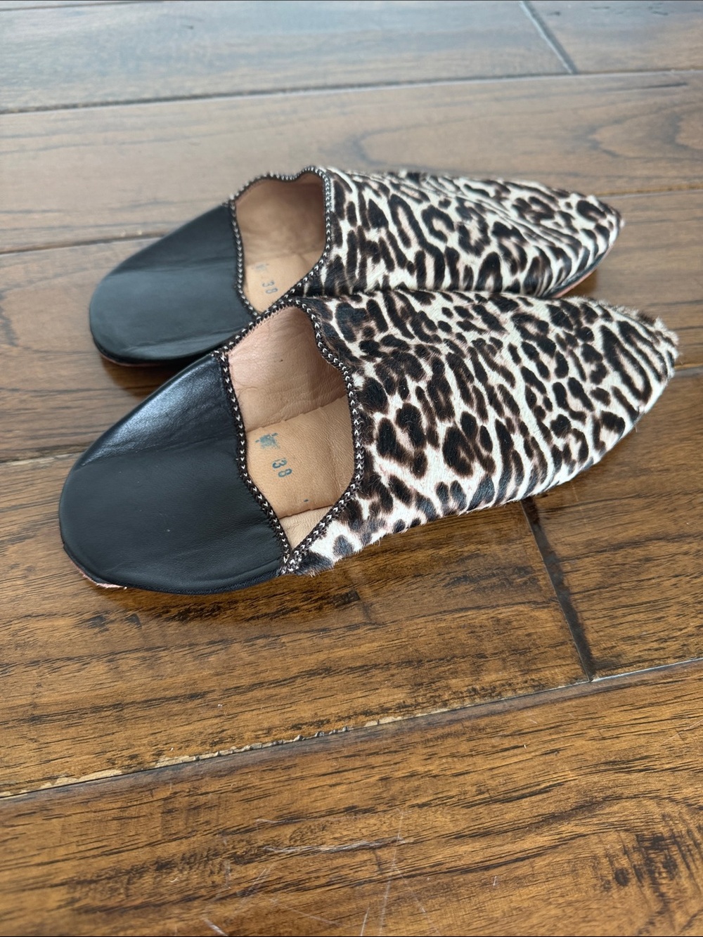 Leopard Print Slip-On Mules in Black & Brown